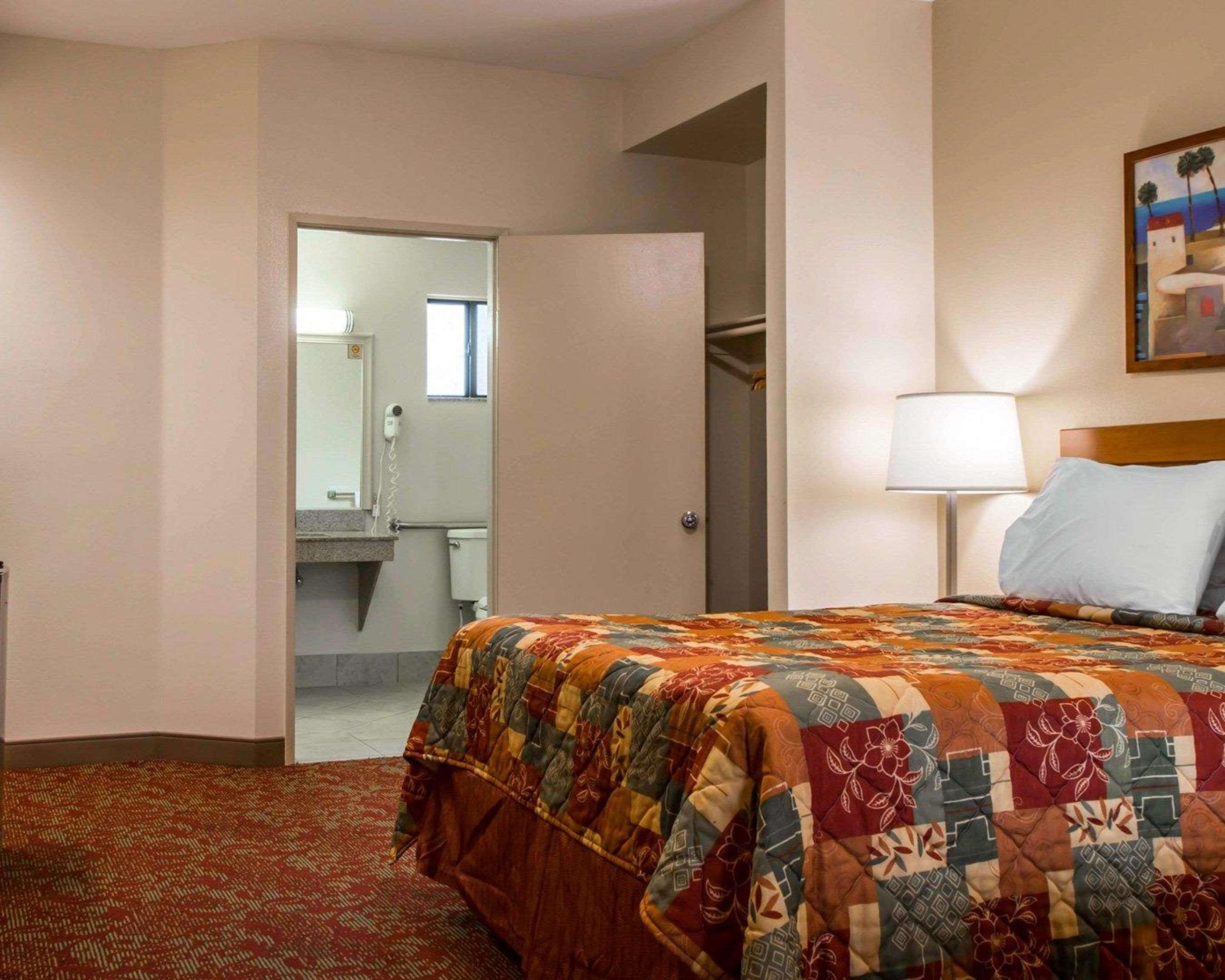 Rodeway Inn Encinitas North ภายนอก รูปภาพ