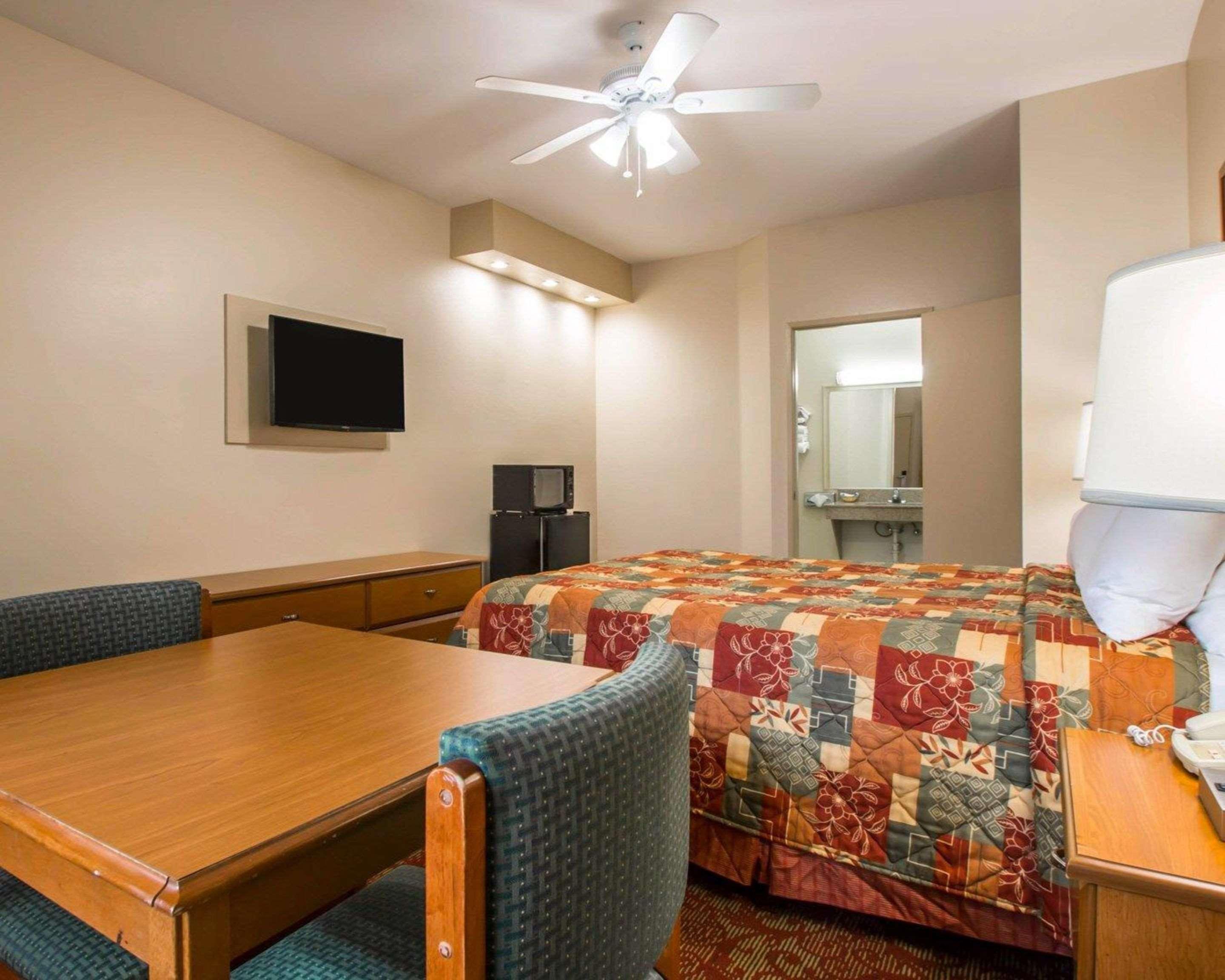 Rodeway Inn Encinitas North ภายนอก รูปภาพ