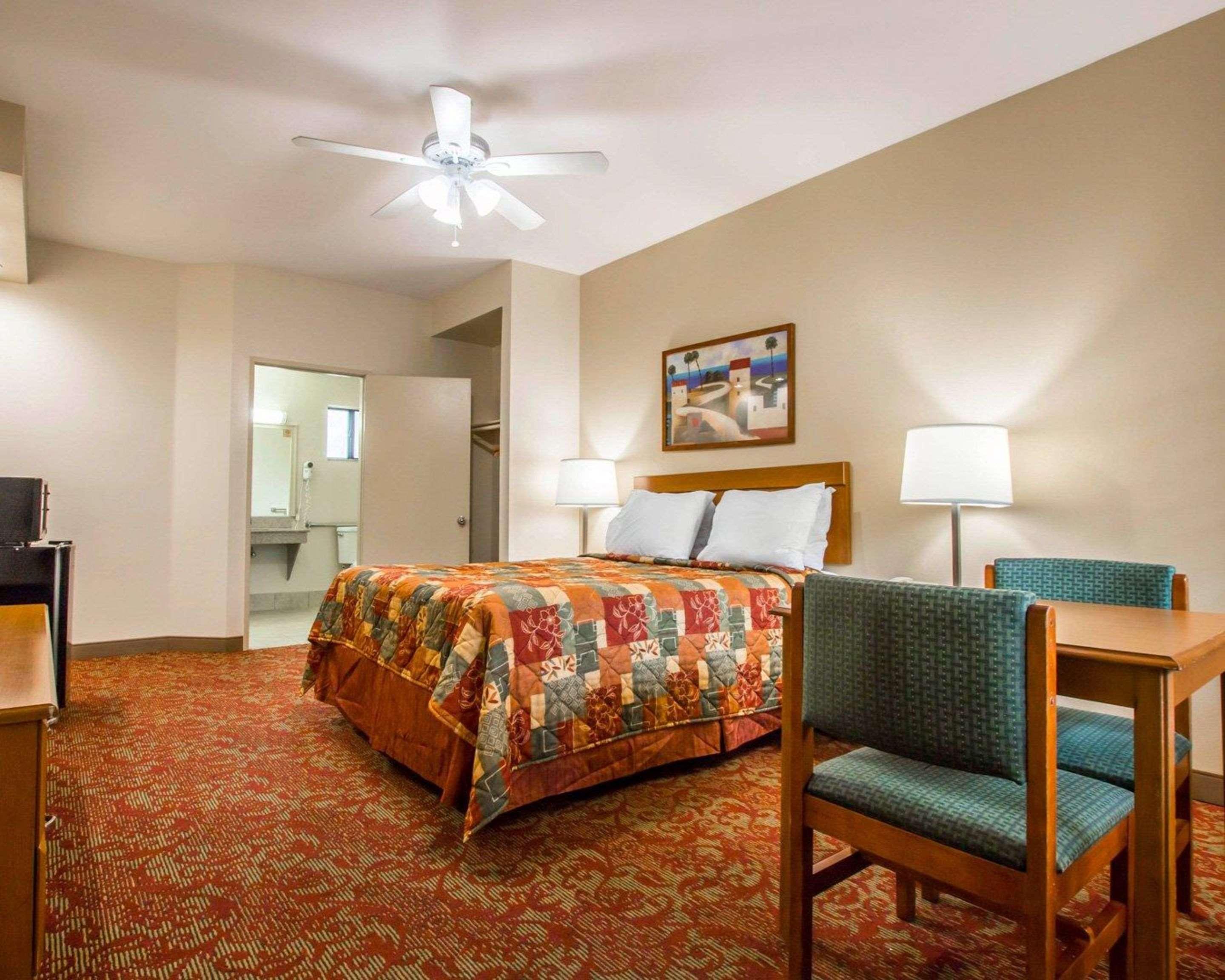 Rodeway Inn Encinitas North ภายนอก รูปภาพ