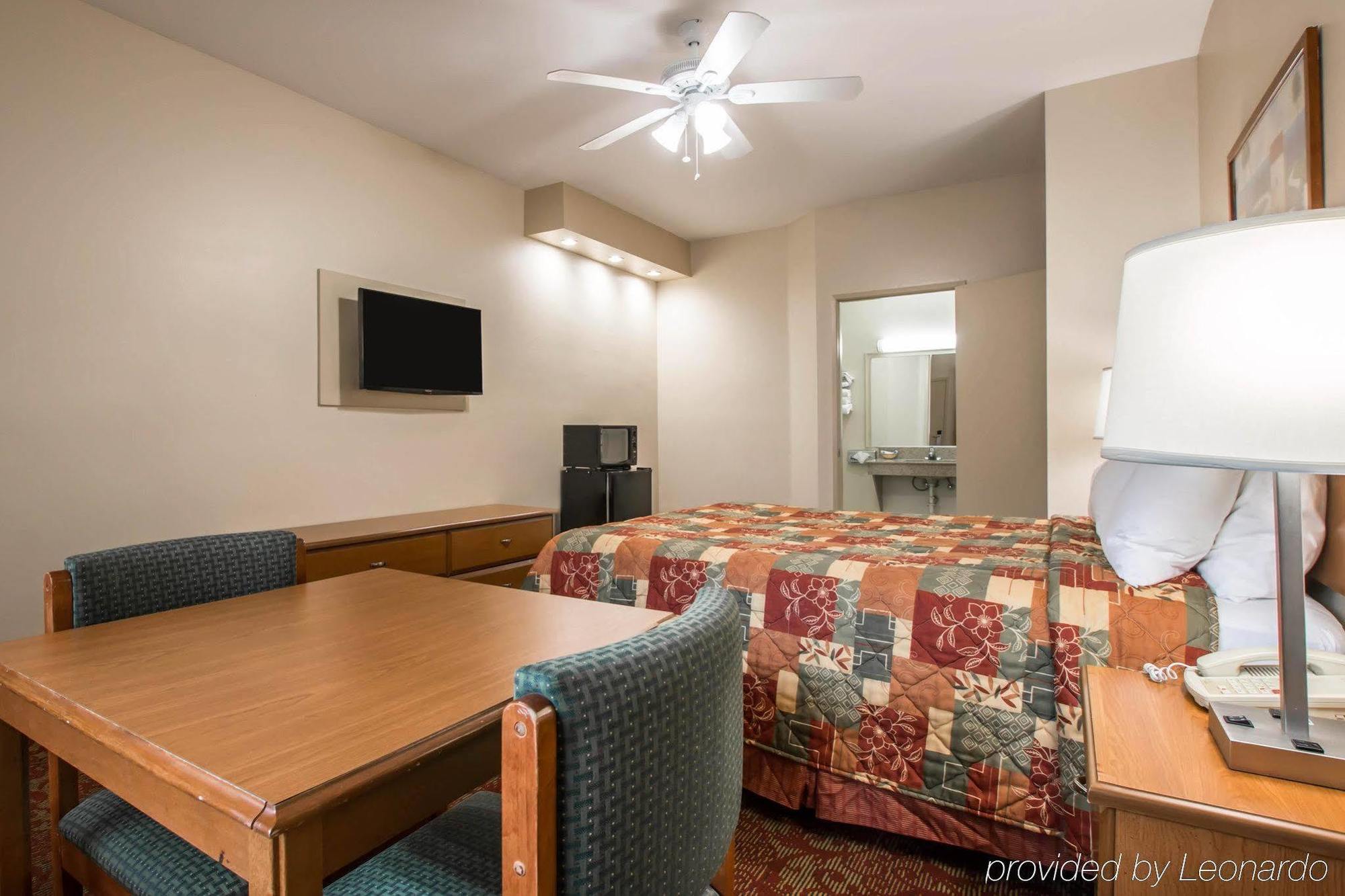 Rodeway Inn Encinitas North ภายนอก รูปภาพ